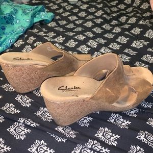 3/$10☀️GREAT CONDITION Clark’s!!